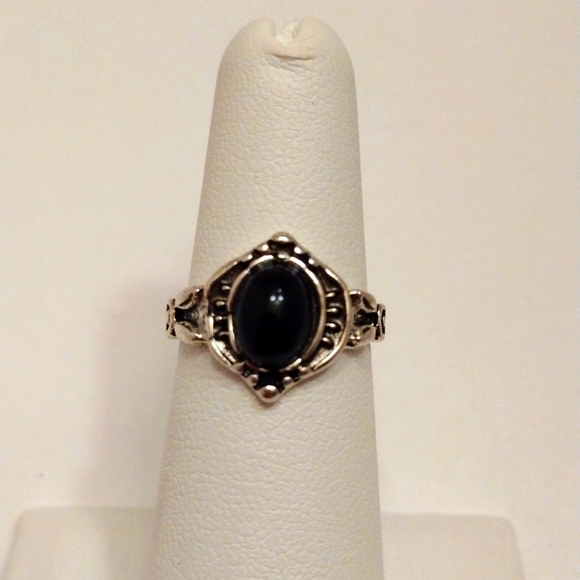 Jewelry - SOLD!! NWT Beautiful Boho Black Obsidian Gemstone Silver Ring!!